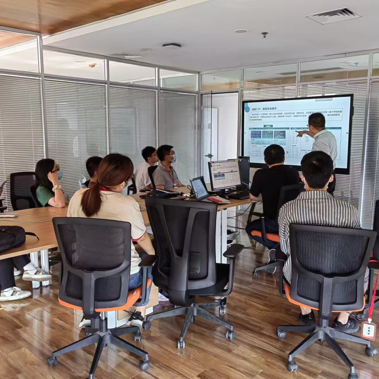 电网.jpg 电网.jpg